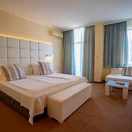 Perla Club 4*