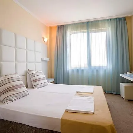 Perla Club Hotel